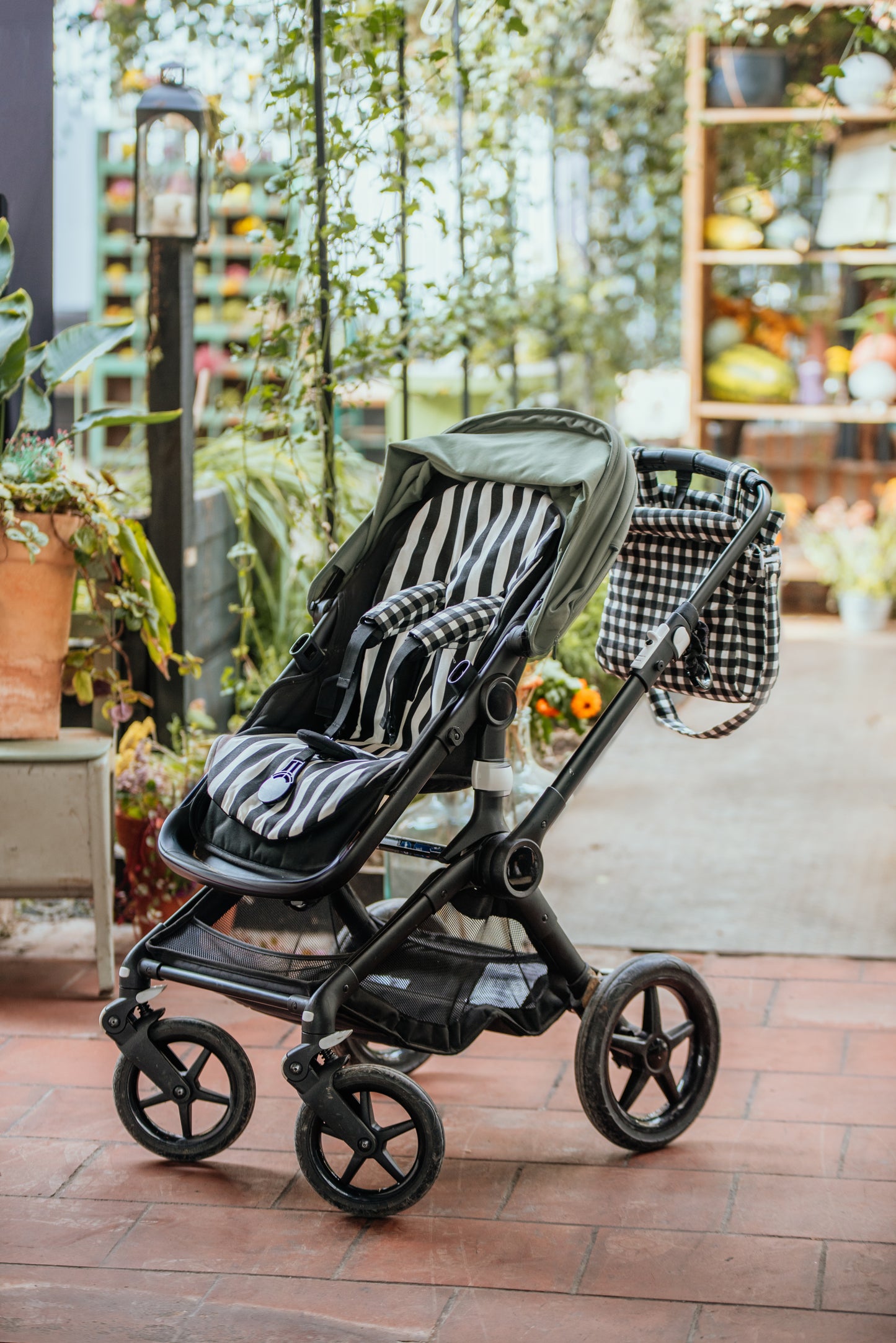 Protector Coche Rayas Negras