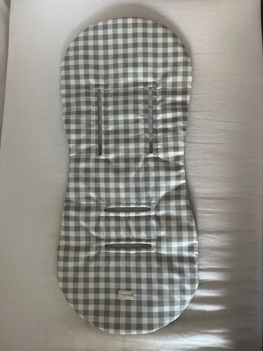 Colchoneta de coche vichy gris